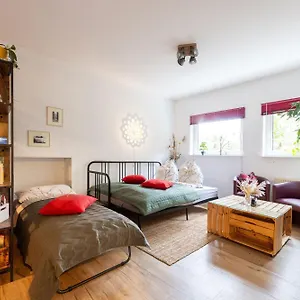 Perfekt Für Gruppen, Familien&geschäftsreisende - Nähe Bamberg&erlangen Adelsdorf