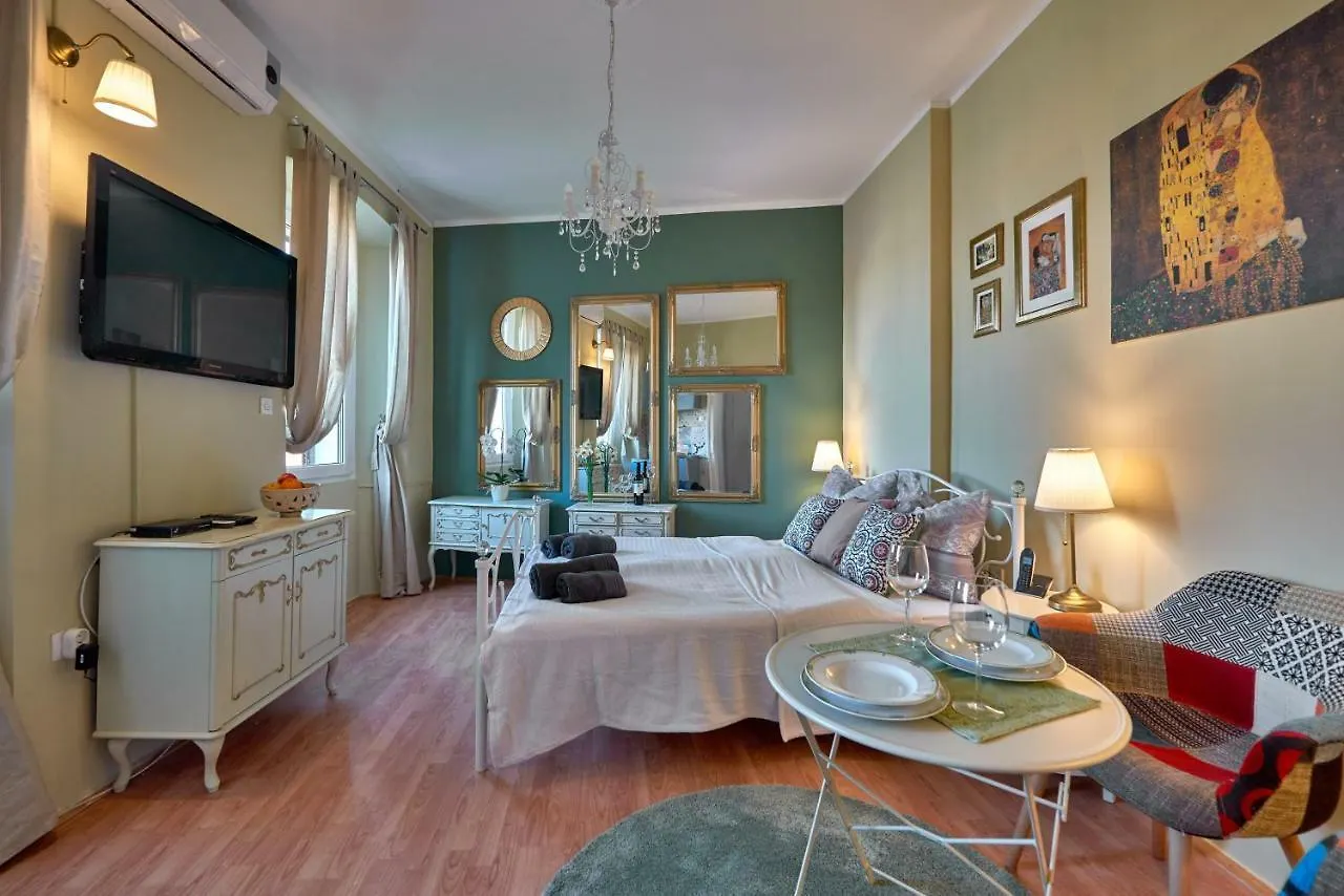 Apartman Old City Romantic Studio With Free Private Parking