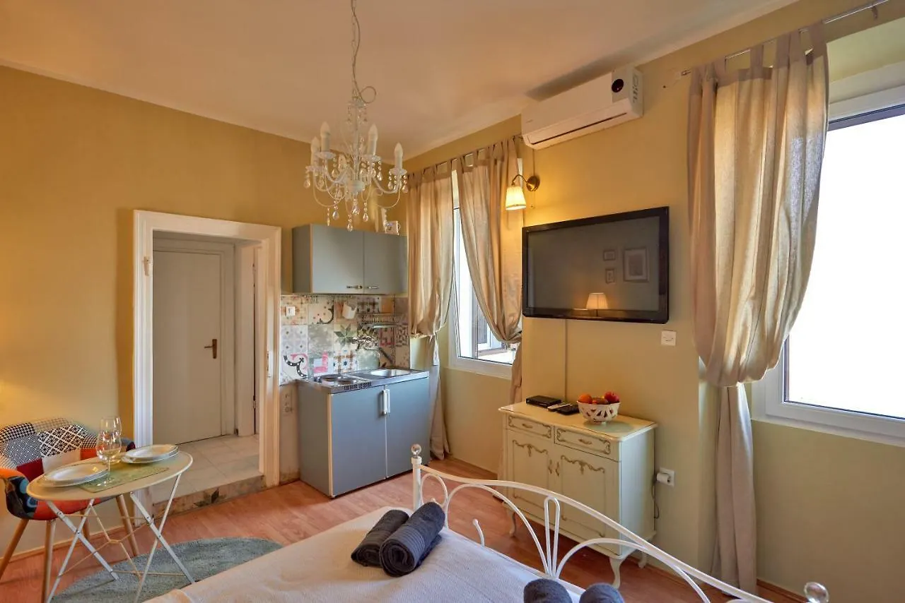 Old City Romantic Studio With Free Private Parking Pula 0*,